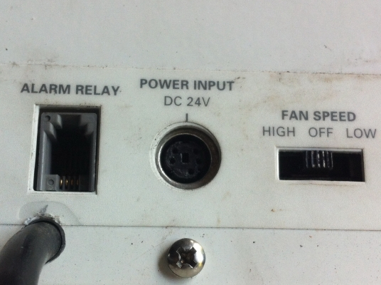 พัดลมผลิต ION อิออนคือประจุไฟลบ เพื่อลดการเกิดไฟฟ้าสถิตต่างและเพิ่มคุณภาพของอากาศให้ดีขึ้น