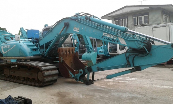 ขายรถแม็คโค KOBELCO SK200-2 มาคไฟร์ธรรมดา