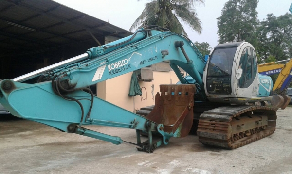ขายรถแม็คโค KOBELCO SK200-2 มาคไฟร์ธรรมดา