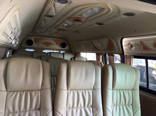 TOYOTA COMMUTER 2.7 CNG