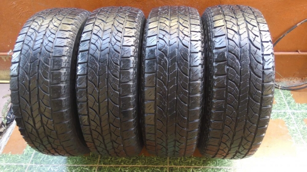 ขายยาง yokohama 265/70/16 ปี 110