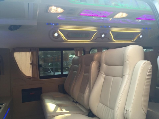 TOYOTA COMMUTER 2.5. D4D ปี14 TOYOTA COMMUTER 2.5. D4D ปี14