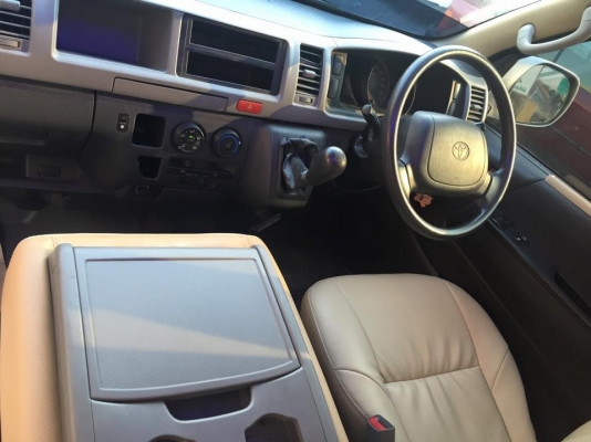 TOYOTA COMMUTER 2.5. D4D ปี14 TOYOTA COMMUTER 2.5. D4D ปี14