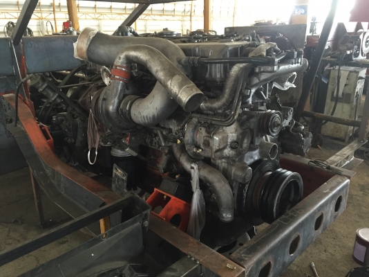 คัซซีบัสประกอบใหม่ อีซูซุ 10 ล้อ