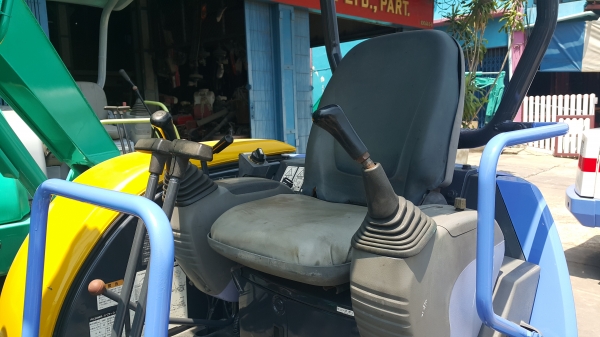 ขาย รถขุด KOMATSU รุ่น PC30MR-1- แทร็กเหล็ก สลักแน่น ทำงานไว มือสอง นำเข้าจากญี่ปุ่น มือถือ/LINE ID :0818753444 ขาย รถขุด KOMATSU รุ่น PC30MR-1- แทร็กเหล็ก สลักแน่น ทำงานไว มือสอง นำเข้าจากญี่ปุ่น มือถือ/LINE ID :0818753444