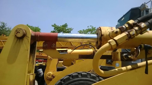 ขายรถตัก KOMATSU WA100-1