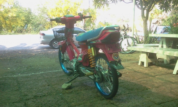 ขาย ดรีมคุรุ เครื่องเวฟ125 ลูกเชีย ชัก 2 เเคมเเต่ง (ไม่ ท.บ) ค่าตัว 10500 บาท สนใจโทรสอบถามเพิ่มเติม 089-8054390 / 083-9008343 โอ๋ อยู่จังหวัด ลพบุรี