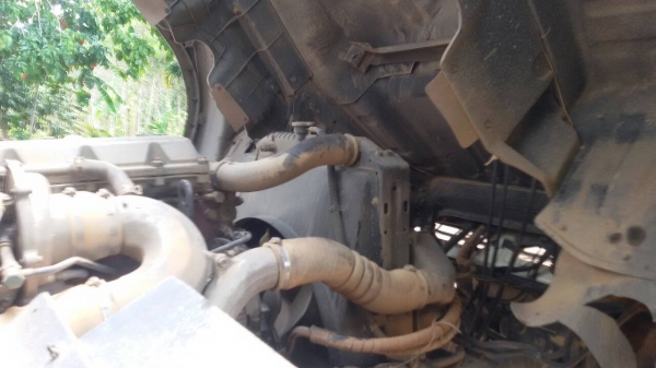 HINO FG  ราคาด่วนๆ  1,100,000 บาท จัดไฟแนนซ์ได้  800,000 บาทคะ