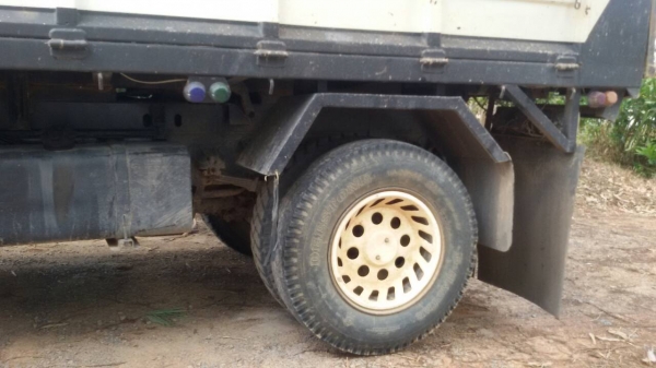 HINO FG  ราคาด่วนๆ  1,100,000 บาท จัดไฟแนนซ์ได้  800,000 บาทคะ