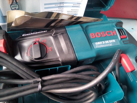 ขายสว่าน 3ระบบ BOSCH 2-26DFR สภาพ99.99\% ราคาถูกมากคับ