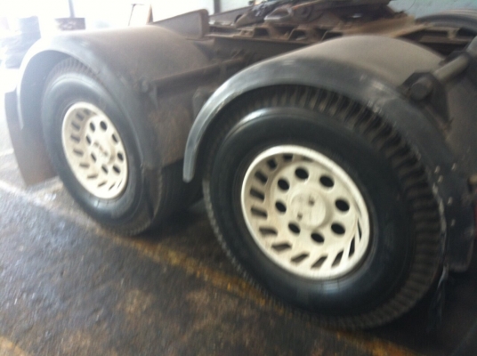 10 ล้อหัวลาก 2 เพลา 360 แรง FM2KK วางเครื่อง K13CT