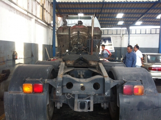 10 ล้อหัวลาก 2 เพลา 360 แรง FM2KK วางเครื่อง K13CT