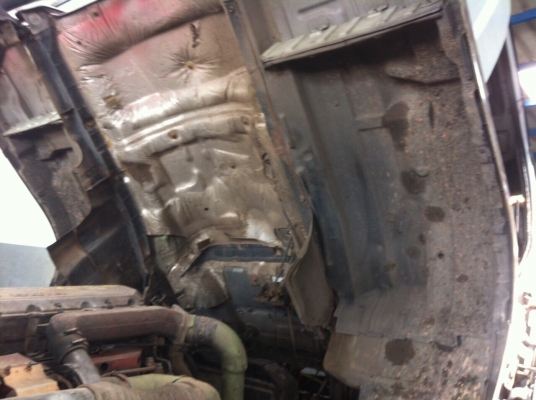 10 ล้อหัวลาก 2 เพลา 360 แรง FM2KK วางเครื่อง K13CT