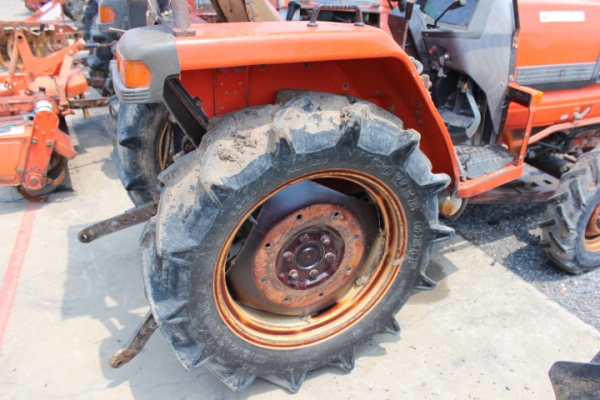 Kubota GL2000 4WD มีใบดันดิน เก่าไทย