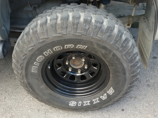 ยาง MUD 285 / 75 / 16 MAXXIS BIGHORN 762 ปลายปี 11 ดอกหนา ( ตามรูปยางทั้ง4รูป )