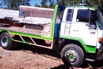 ISUZU ROCKY FVZ 175 HP 6BG1 สิบล้อ 2 เพลา เทรลเลอร์ท้ายลาดขึ้นรถแบ็คโฮร PC 200 ได้สบายเลยครับ เครื่องแน่นแรงดีสุดๆครับ หัวเก๋งสวยๆภายในเก๋งคอนโซลสวยครบ แอร์เย็น พวงมาลัยเพาเวอร์ ระบบเบรคทริ๊ปฟี้ครบครัน ช่วงล่างแน่นเหล็กบีมอย่างดี คัชซีสวยไม่มีแตกไม่มีบวม