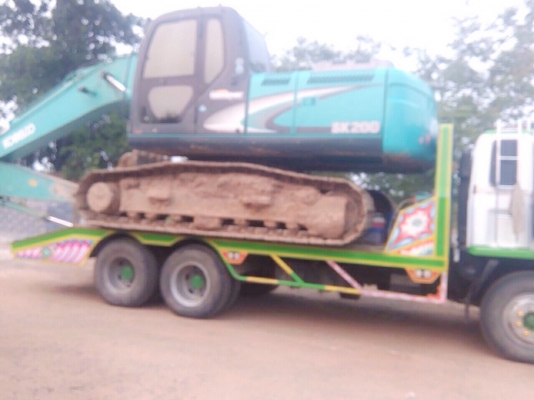 ISUZU ROCKY FVZ 175 HP 6BG1 สิบล้อ 2 เพลา เทรลเลอร์ท้ายลาดขึ้นรถแบ็คโฮร PC 200 ได้สบายเลยครับ เครื่องแน่นแรงดีสุดๆครับ หัวเก๋งสวยๆภายในเก๋งคอนโซลสวยครบ แอร์เย็น พวงมาลัยเพาเวอร์ ระบบเบรคทริ๊ปฟี้ครบครัน ช่วงล่างแน่นเหล็กบีมอย่างดี คัชซีสวยไม่มีแตกไม่มีบวม