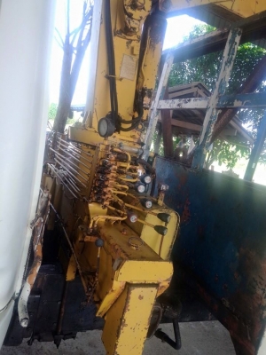 เครน TADANO 3 ตัน 3 ปรอก 2 ชัก ขายครบชุดพร้อมปั้ม ( กำลังจะยกลง ) เครน TADANO 3 ตัน 3 ปรอก 2 ชัก ขายครบชุดพร้อมปั้ม ( กำลังจะยกลง )