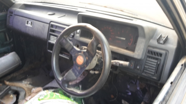 ขายรถมาสด้าจมน้ำมีทะเบียนครับเครื่องมิตรซูเทอร์โบ ขาย 25000 บาท ไม่ผุครับ