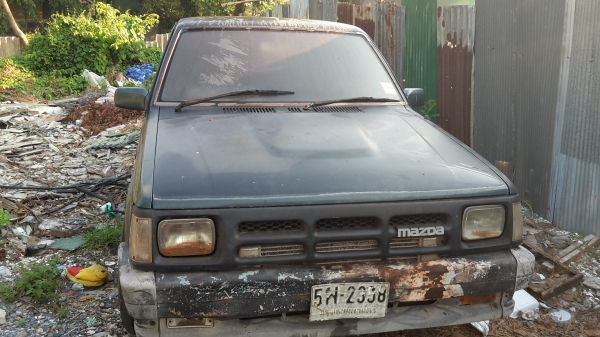 ขายรถมาสด้าจมน้ำมีทะเบียนครับเครื่องมิตรซูเทอร์โบ ขาย 25000 บาท ไม่ผุครับ