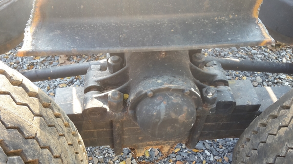 ขายชุดเพลาหลัง10ล้อทหาร2เพลาพร้อมล้อ6ล้อ เอาไปแปลงใส่10ล้อ หรืออีแต๋นได้เลยครับ สภาพสวยมากขาย 75000 บาท ให้หมดเลยครับทั้งแพเอาไปทำบิ๊กฟุ๊ตก้ได้