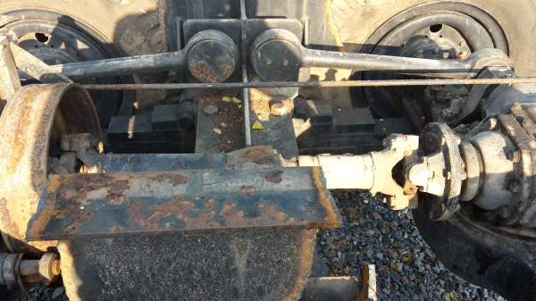 ขายชุดเพลาหลัง10ล้อทหาร2เพลาพร้อมล้อ6ล้อ เอาไปแปลงใส่10ล้อ หรืออีแต๋นได้เลยครับ สภาพสวยมากขาย 75000 บาท ให้หมดเลยครับทั้งแพเอาไปทำบิ๊กฟุ๊ตก้ได้