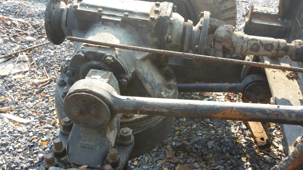 ขายชุดเพลาหลัง10ล้อทหาร2เพลาพร้อมล้อ6ล้อ เอาไปแปลงใส่10ล้อ หรืออีแต๋นได้เลยครับ สภาพสวยมากขาย 75000 บาท ให้หมดเลยครับทั้งแพเอาไปทำบิ๊กฟุ๊ตก้ได้