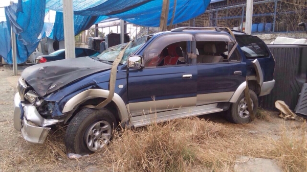 สปอตร์ไรเดอร์ เครื่อง2500 ออโต้ ปี04. โอนลอยๆบุคคล รื้ออะไหลเเยกขายได้หมด