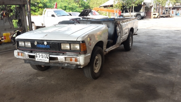 ขายรถหรูเปิดประทุนเอาไปเล่นสงกรานต์ ทะเบียนไม่ขาดเอกสารพร้อมโอน ซื้อมา12ล้าน ขาย 28000 บาท เครื่องSD22 เครื่องดีครับขับกลับได้เลย