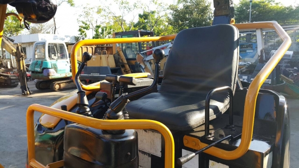 ขาย รถขุด CATERPILLAR รุ่น 303CR แทร็กเหล็ก มีไลน์ ใส่หัวกระแทกได้ คอนโทรล สั้น มือสอง นำเข้าจากญี่ปุ่น มือถือ/LINE ID :0818753444 ขาย รถขุด CATERPILLAR รุ่น 303CR แทร็กเหล็ก มีไลน์ ใส่หัวกระแทกได้ คอนโทรล สั้น มือสอง นำเข้าจากญี่ปุ่น มือถือ/LINE ID :0818753444