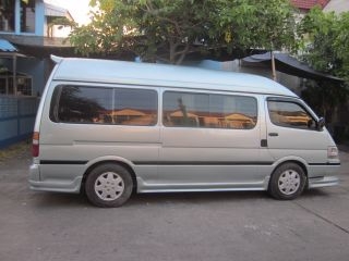 รถตู้ รถตู้