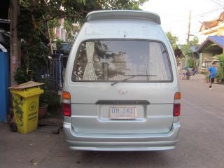 รถตู้ รถตู้