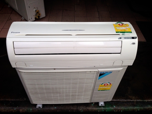 **** ขายแอร์ DAIKIN 12500 BTU สภาพสวย ****
