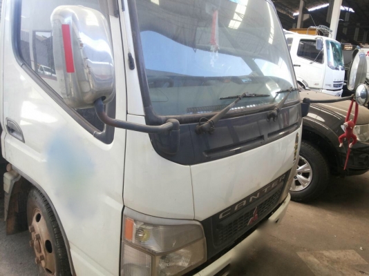 รถมิตซู 6 ล้อ ( ไม่ดั้ม )  135 แรงม้า. ปี 55  ( รถวิ่ง 9x,xxx กม. )   สนใจติดต่อ 081 - 6079515