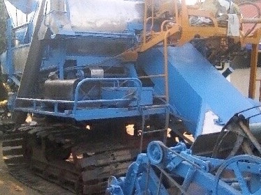 ขายด่วน รถเกี่ยวข้าวสุรชัยการช่าง เครื่องยนต์ 290 แรง EP100 เทอร์โบ อุ้มซ้ายปรับระดับ 2.5 ตัน ปั๊มไดกิ้นเบอร์ 22 แรงดีไม่มีเยิ้ม มอเตอร์ปั่นหน้าของแบ็คโฮร PC 200 ช่วงล่างใหญ่ตัวเดินแบ็คโฮร PC 200 แน่นดีมากๆครับพร้อมใช้งาน ราคาต่อรองได้ครับ