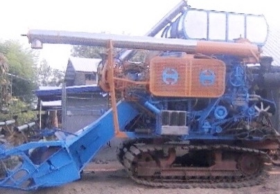 ขายด่วน รถเกี่ยวข้าวสุรชัยการช่าง เครื่องยนต์ 290 แรง EP100 เทอร์โบ อุ้มซ้ายปรับระดับ 2.5 ตัน ปั๊มไดกิ้นเบอร์ 22 แรงดีไม่มีเยิ้ม มอเตอร์ปั่นหน้าของแบ็คโฮร PC 200 ช่วงล่างใหญ่ตัวเดินแบ็คโฮร PC 200 แน่นดีมากๆครับพร้อมใช้งาน ราคาต่อรองได้ครับ