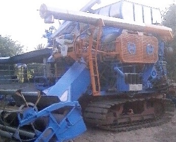 ขายด่วน รถเกี่ยวข้าวสุรชัยการช่าง เครื่องยนต์ 290 แรง EP100 เทอร์โบ อุ้มซ้ายปรับระดับ 2.5 ตัน ปั๊มไดกิ้นเบอร์ 22 แรงดีไม่มีเยิ้ม มอเตอร์ปั่นหน้าของแบ็คโฮร PC 200 ช่วงล่างใหญ่ตัวเดินแบ็คโฮร PC 200 แน่นดีมากๆครับพร้อมใช้งาน ราคาต่อรองได้ครับ