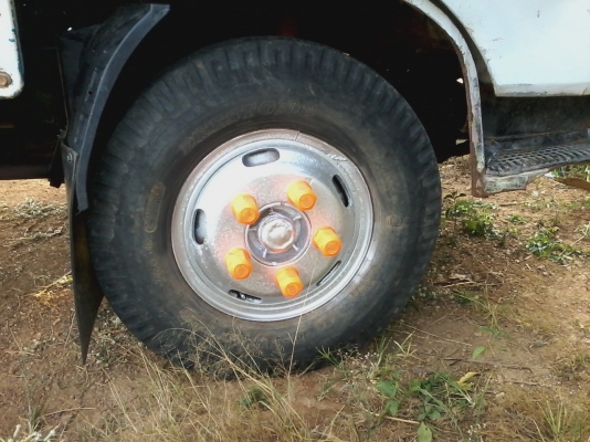 ขายรถ6ล้อช่วงยาวมีสโรสภาพพร้อมใช้งานเครื่องแน่นยางดี6เส้นเกียร์ดี