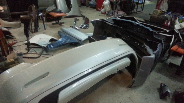 กันชนหลังพร้อมSkirt Camry Extremo ของแท้มือสอง