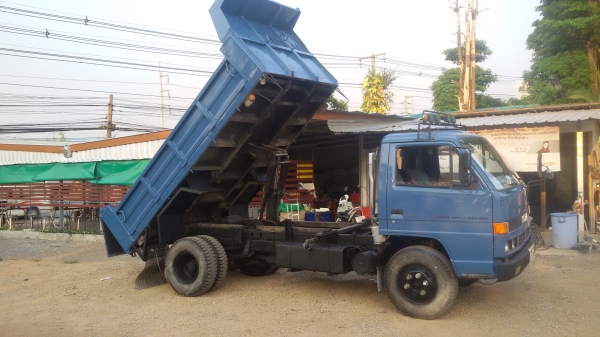 ขายหกล้อดั้มพ์ อีซูสุNPR59LU5M-115 ปี37 Fหน้า-หลัง แอร์เย็น เพาเวอร์ เกียร์ร็อก ดั้มสามมิตร ขายหกล้อดั้มพ์ อีซูสุNPR59LU5M-115 ปี37 Fหน้า-หลัง แอร์เย็น เพาเวอร์ เกียร์ร็อก ดั้มสามมิตร