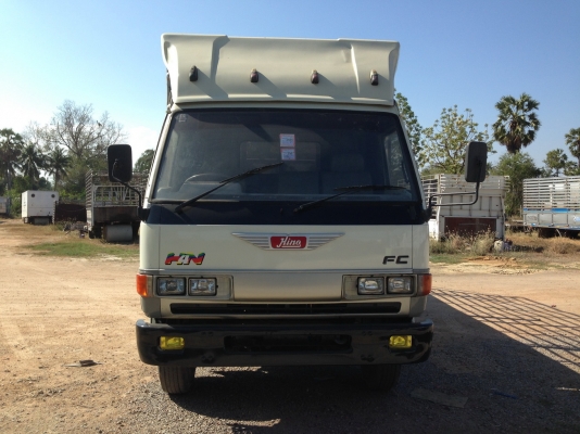 HINO FC2W เครื่อง 120 แรง ยาว 5.50 เมตร ปี 2538 รถห้าง HINO FC2W เครื่อง 120 แรง ยาว 5.50 เมตร ปี 2538 รถห้าง