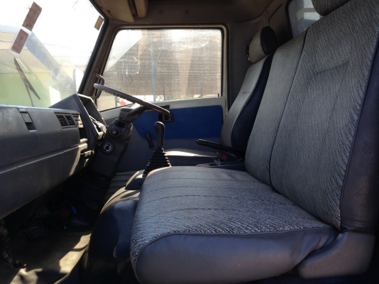 HINO FC2W เครื่อง 120 แรง ยาว 5.50 เมตร ปี 2538 รถห้าง HINO FC2W เครื่อง 120 แรง ยาว 5.50 เมตร ปี 2538 รถห้าง