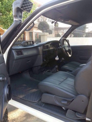 ขาย toyota ln106 4 ประตู แท้ (King of truck 4×4) ขาย toyota ln106 4 ประตู แท้ (King of truck 4×4)