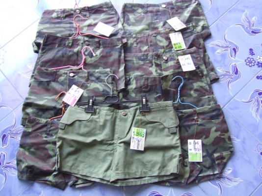 ขายราคาส่งกางเกงวัยร่น  กางเกงตัดขาย  เลิกกิจการขายผ้าแล้ว