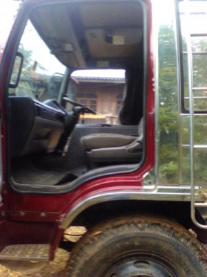 ขายเทเลอร์สิบล้อ2เพลา ลากรถเกี่ยวข้าว (มัดจำแล้วกู้ไม่ทันขอลงขายใหม่)