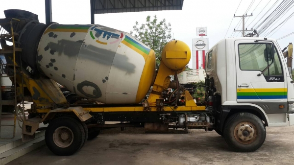 ขายด่วนหรือว่ามีสิบล้อดั้มเอามาตีแลกเปลี่ยนได้นะครันรถ6ล้อโม้ ขายด่วนหรือว่ามีสิบล้อดั้มเอามาตีแลกเปลี่ยนได้นะครันรถ6ล้อโม้