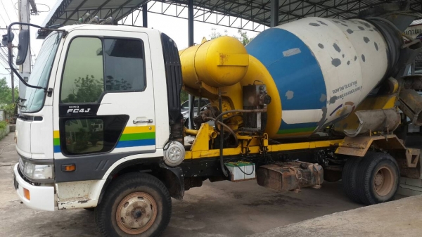 ขายด่วนหรือว่ามีสิบล้อดั้มเอามาตีแลกเปลี่ยนได้นะครันรถ6ล้อโม้ ขายด่วนหรือว่ามีสิบล้อดั้มเอามาตีแลกเปลี่ยนได้นะครันรถ6ล้อโม้