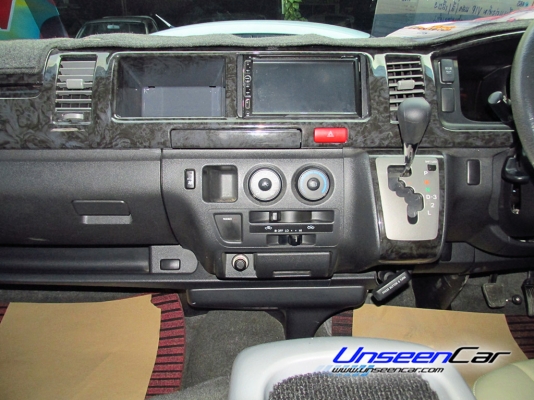 TOYOTA ปี 2009 รุ่น VENTURY สี ขาว เกียร์ AT รุ่นย่อย 2.7 G เบนซิน/CNG  แต่งวีไอพีสวยจริงๆ ราคา 679000 บาทใช้เงินรวมออกรถ 84000 บาท โทร 0922726669