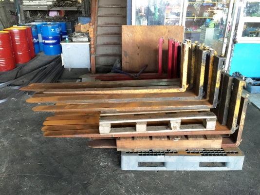 งาเก่าญี่ปุ่นขนาด 2-2.5ตัน ยาว1.50-2.00 สนใจติดต่อ 083-062-0223(ปอนด์)