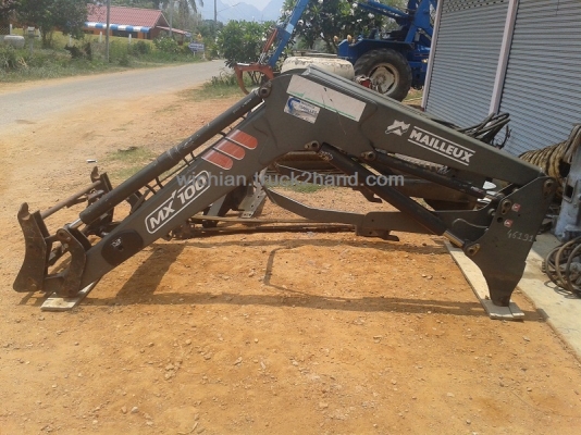 ขายแล้วขอบคุณเสี่ยคิงส์ ศรีมงคลมากครับ ชุดตักหน้ารถไถฟอร์ดMAILLEUX MX'100  ตรงรุ่น40NH/TS หรือใส่รุ่นอื่นๆได้ทุกรุ่นครับ